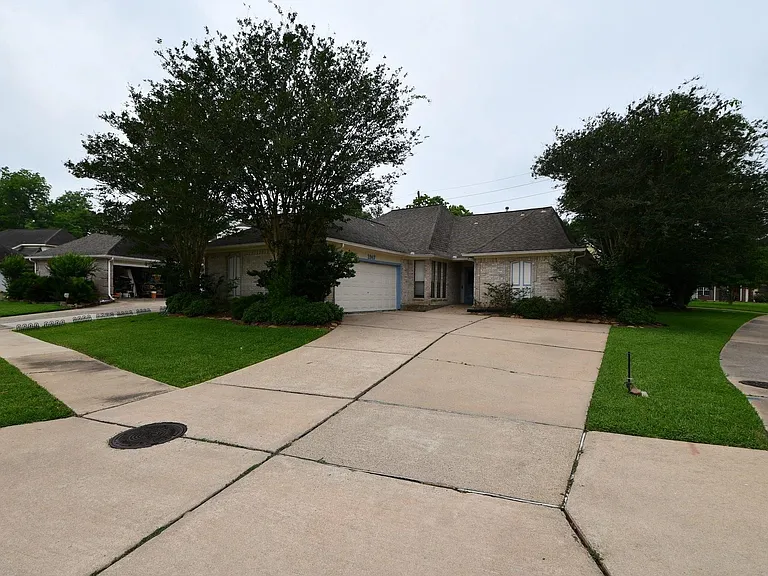 1947 Mayweather Ln — Photo 20