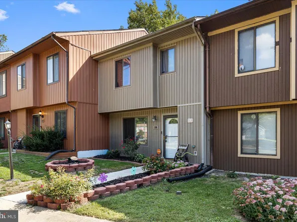 18 King James Pl, Waldorf, MD 20602