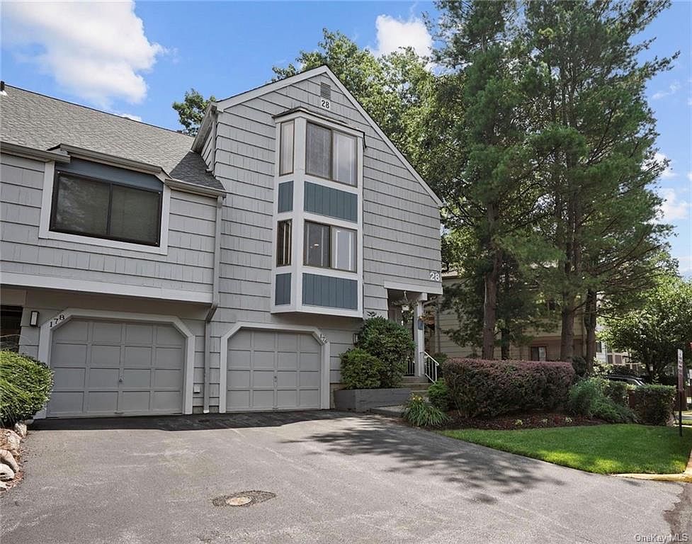 176 Treetop Circle, Nanuet, NY 10954 Zillow
