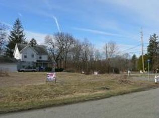 13 Locust St, Haskell, NJ 07420