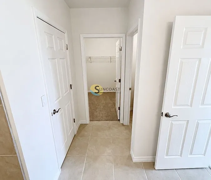 2518 NE 6th Pl — Photo 38
