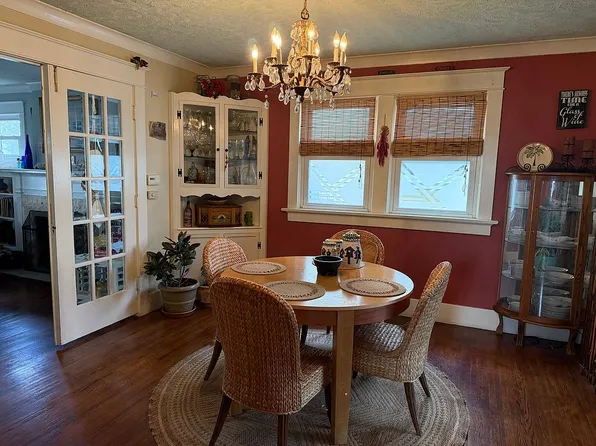 1249 W Oakdale Dr, Fort Wayne, IN 46807