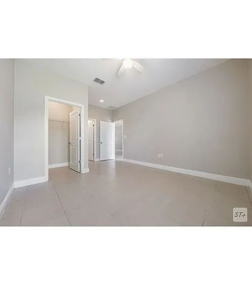 627 Yak Ct — Photo 14