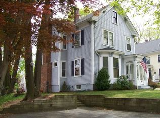 52 W Main St, Merrimac, MA 01860