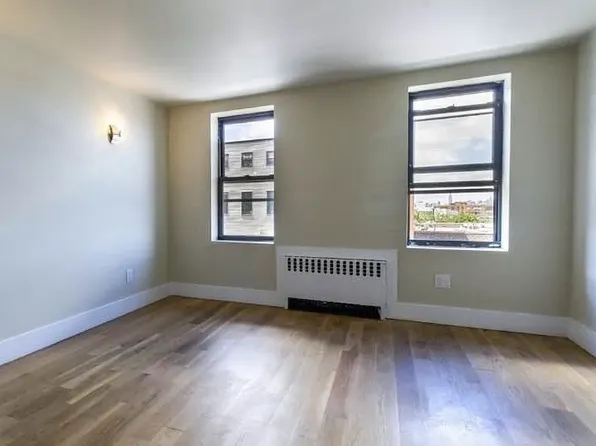 338 Melrose Street image 1 of 7