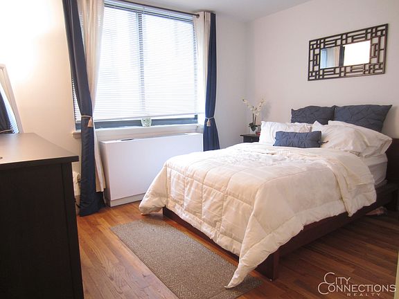 3rd image of 144 W 23rd St APT 7E