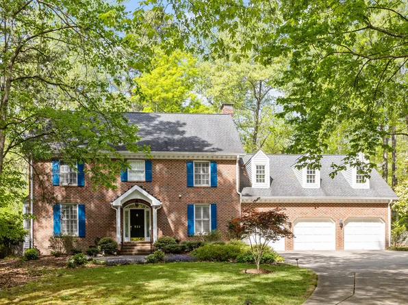 824 Pinehurst Dr, Chapel Hill, NC 27517