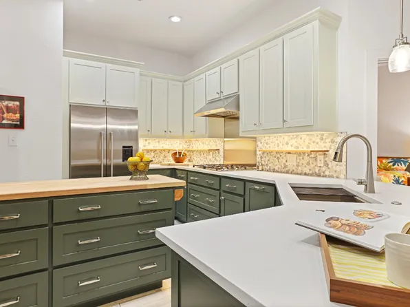 7156 Elm Creek Ln, Dallas, TX 75252