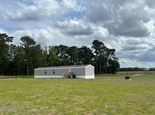 4589 Mobleys Bridge Rd, Grimesland, NC 27837