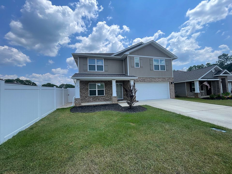 1st image of 10541 Queens Gate Cir