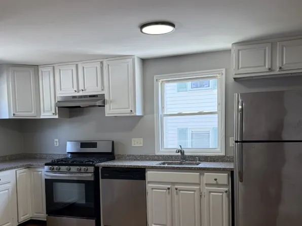 21 Blakeville St #1A, Dorchester, MA 02121