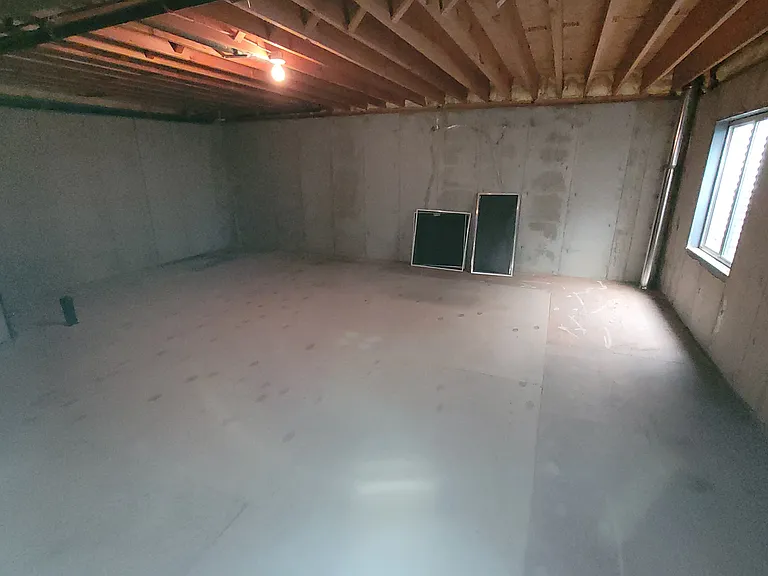 9214 Winona Ct — Photo 18