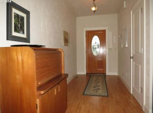 931 T St, Springfield, OR 97477