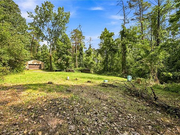 3rd image of 2138 Guyanoga Rd