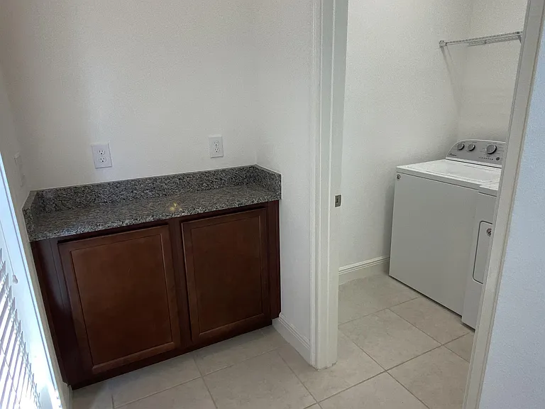 15555 Honeybell Dr #1 — Photo 35