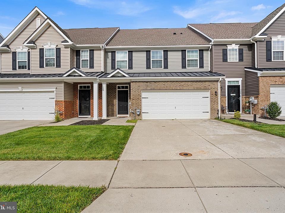 1st image of 313 Hidden Acres Ln