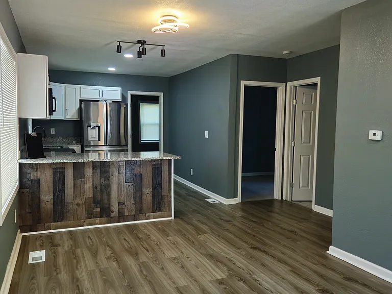 3001 Kensington Ave — Photo 18