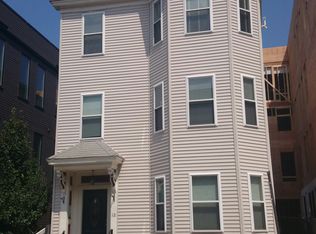 12 I St, South Boston, MA 02127