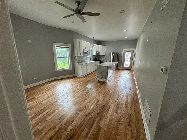 334 N Lorel Ave #1 — Photo 2
