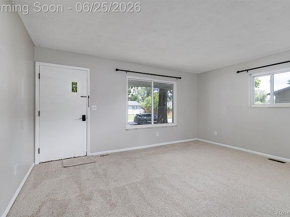 5th image of 309 Crescent Ave