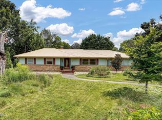 302 Brannon Dr, Maryville, TN 37803