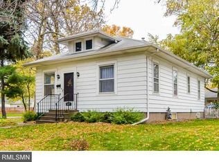 1807 Pleasant St, Lauderdale, MN 55113