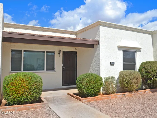 8909 E Palms Park Dr, Tucson, AZ 85715