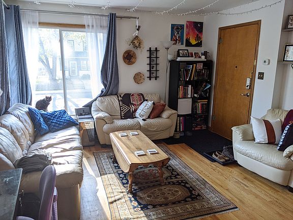 3rd image of 2828 36th Ave S #2828