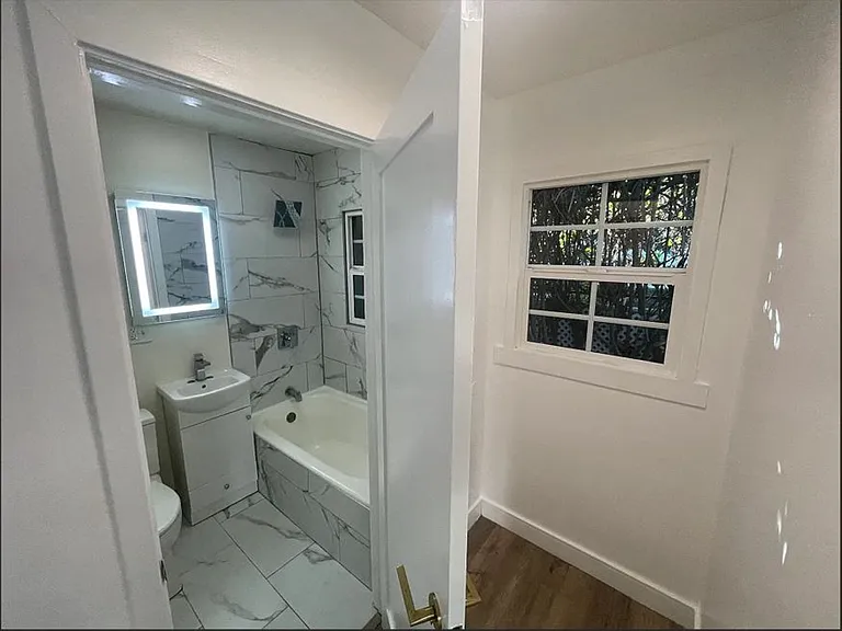 Gallatin Willowbrook, LLC (9633.00) — Photo 8