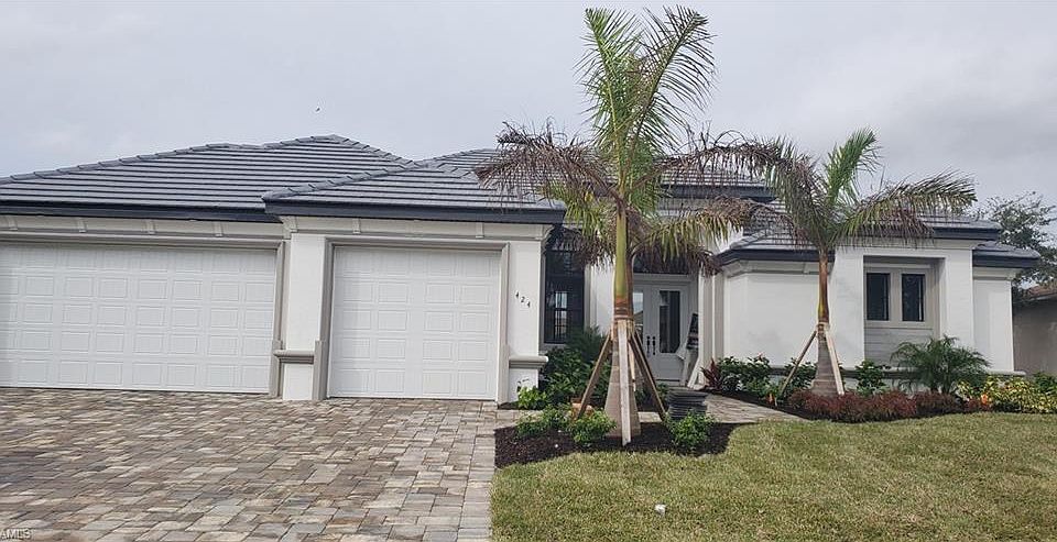 1st image of 424 NE 18th Ave