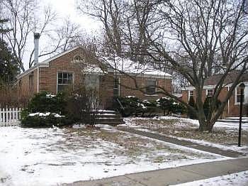 1st image of 26 Hiawatha Dr