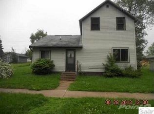 307 W 6th St, Washburn, WI 54891