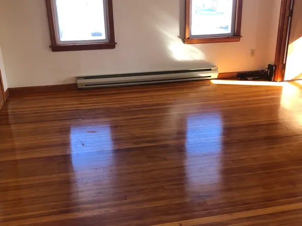 (undisclosed Address), North Attleboro, MA 02760