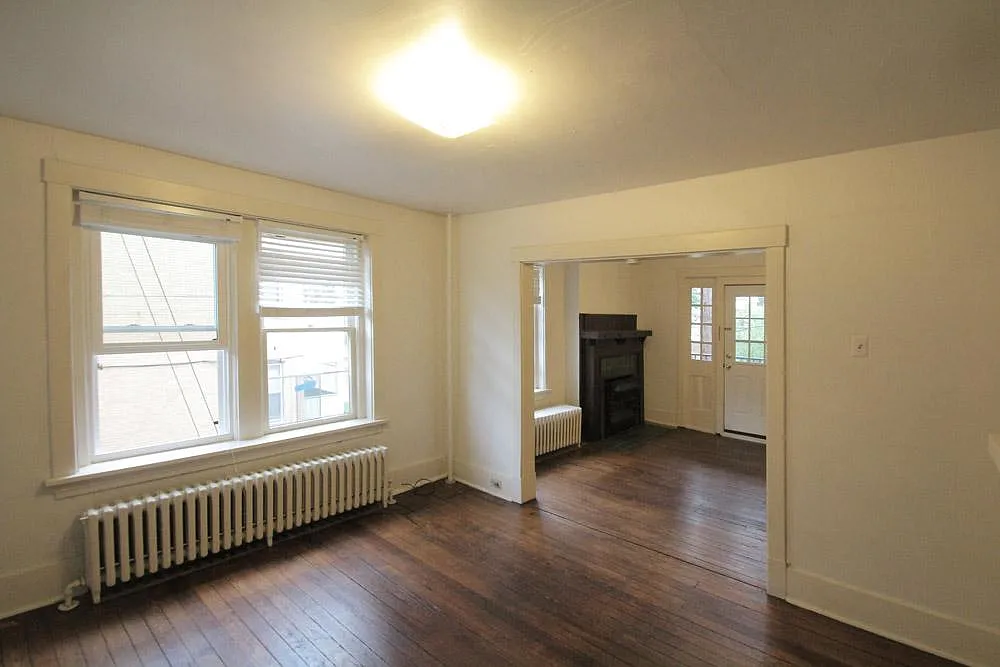 1 bed, 762 sqft, $1,300 — Photo 1
