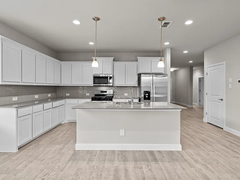 15508 Putney Way — Photo 5