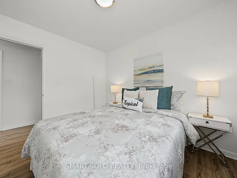 1 Cameo Cres — Photo 19