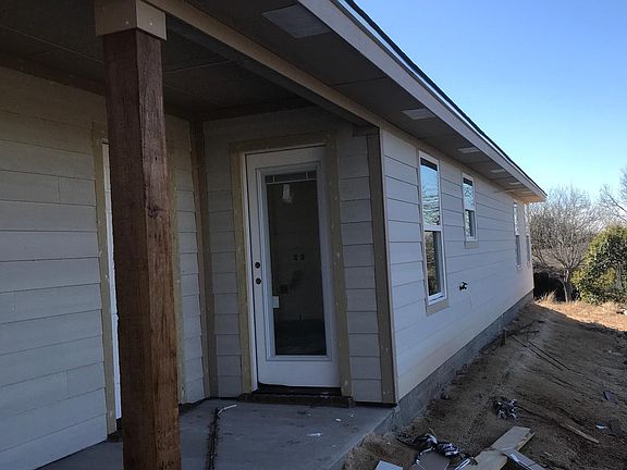 4th image of 120 Hillcrest Dr