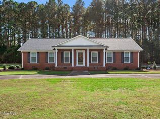 1109 Julia Ln, Greenville, NC 27834