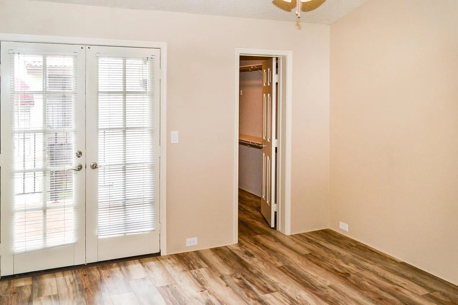 2 bed, 1.5 bath, 1050 sqft, $2,195 — Photo 4