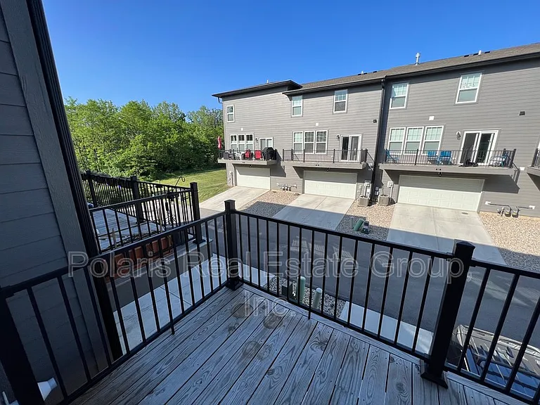 329 Wakefield Way — Photo 10