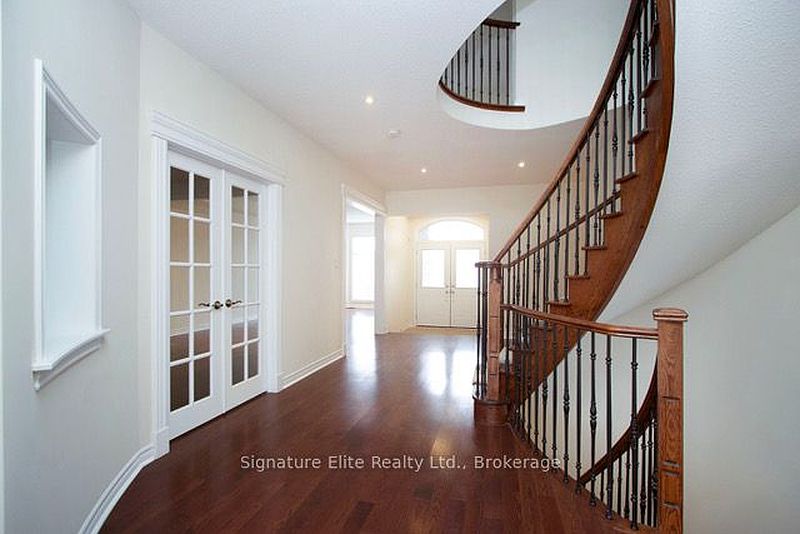 Ajax House for rent - 4 Bedrooms — photo 2