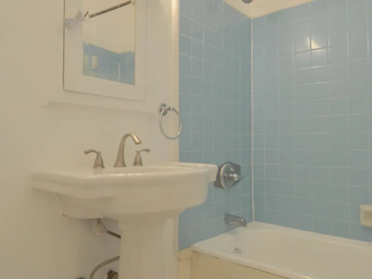 441 N Orange Grove Ave #1/2 — Photo 24
