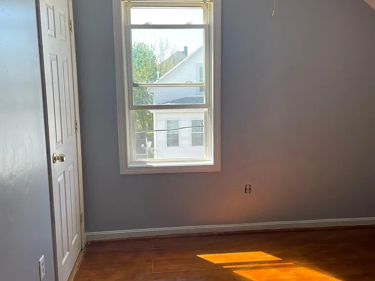 28 Cook St #3 — Photo 6