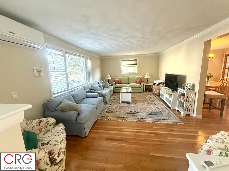 83 Ralph St — Photo 8