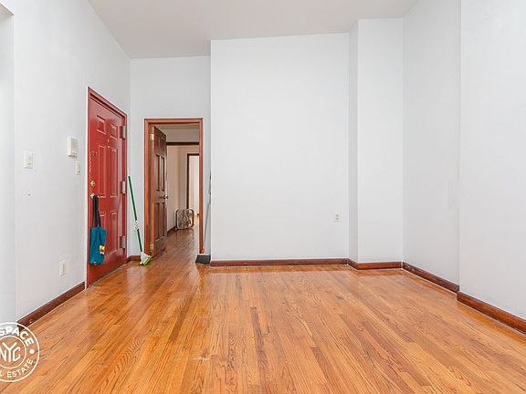 3rd image of 27 Brevoort Pl APT 3