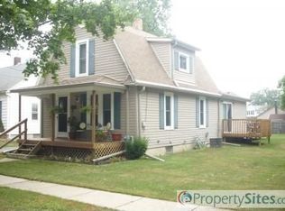 1266 Adams St, Owosso, MI 48867