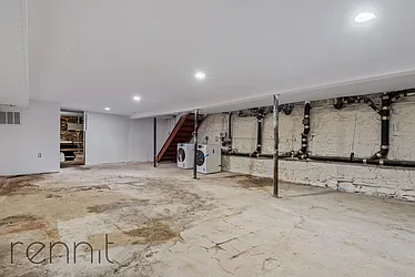 Rented by Rennit Inc.