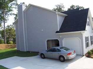 2592 Memory Ln, Douglasville, GA 30135