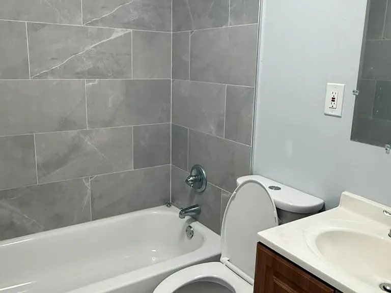 4020 Canal St — Photo 35