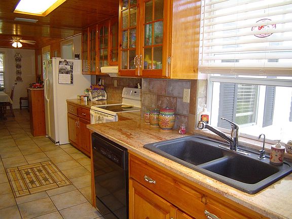 3rd image of 7190 63rd St